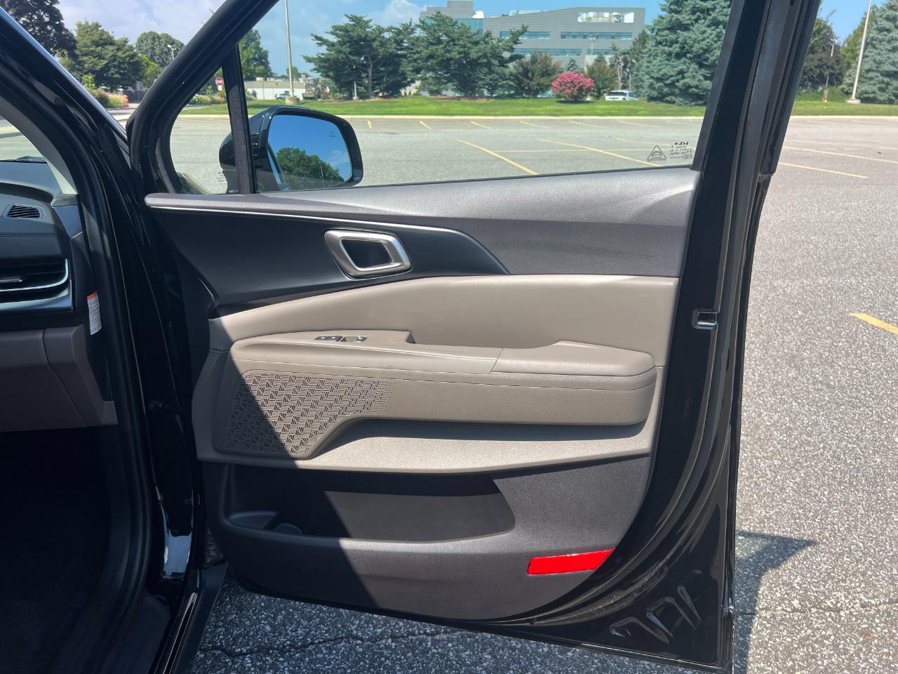Kia Carnival Hybrid LXS 2026