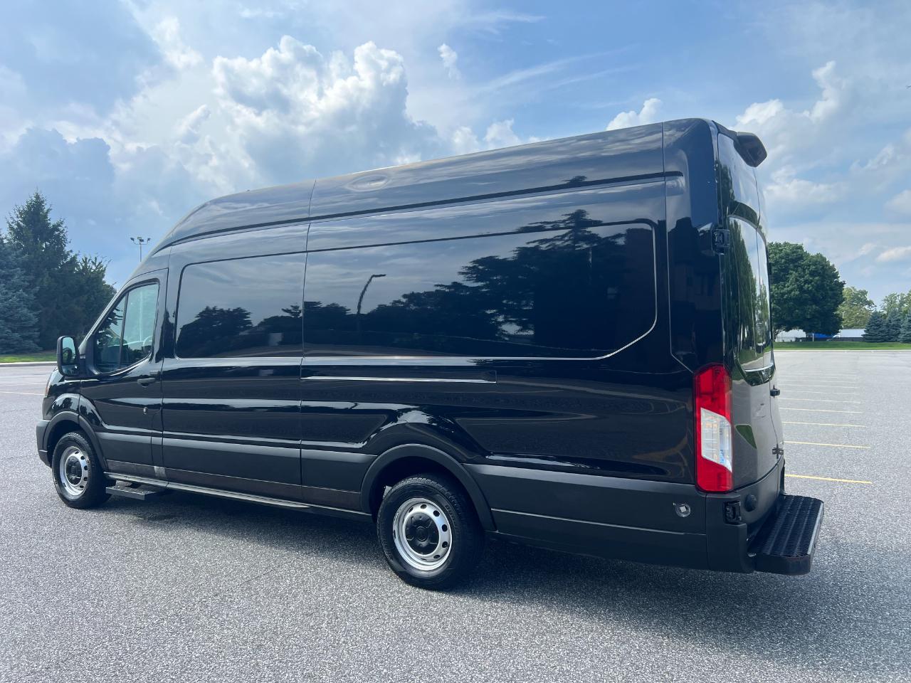 Ford Transit 250 Van High Roof w/Sliding Pass. 148-in. WB EL 2020