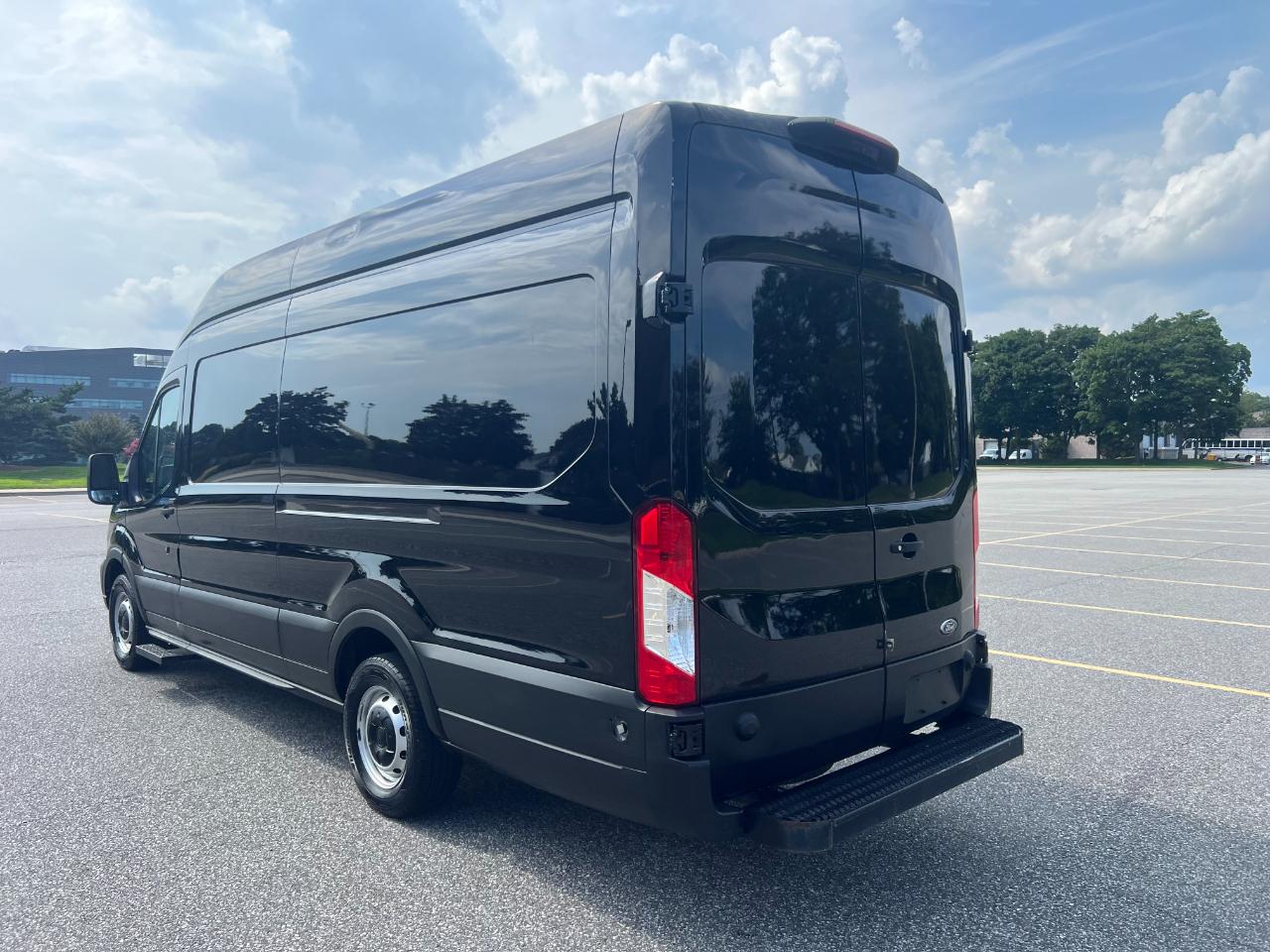 Ford Transit 250 Van High Roof w/Sliding Pass. 148-in. WB EL 2020