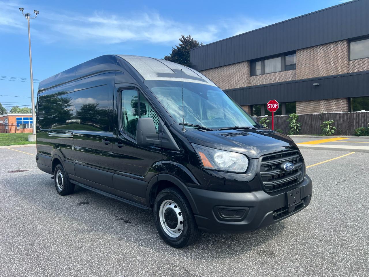 Ford Transit 250 Van High Roof w/Sliding Pass. 148-in. WB EL 2020