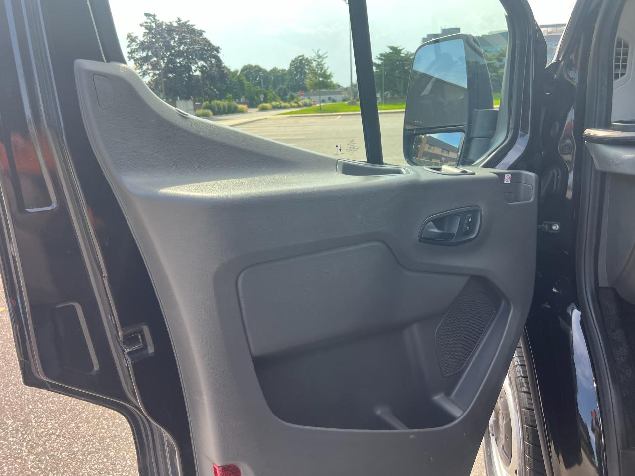 Ford Transit 250 Van High Roof w/Sliding Pass. 148-in. WB EL 2020