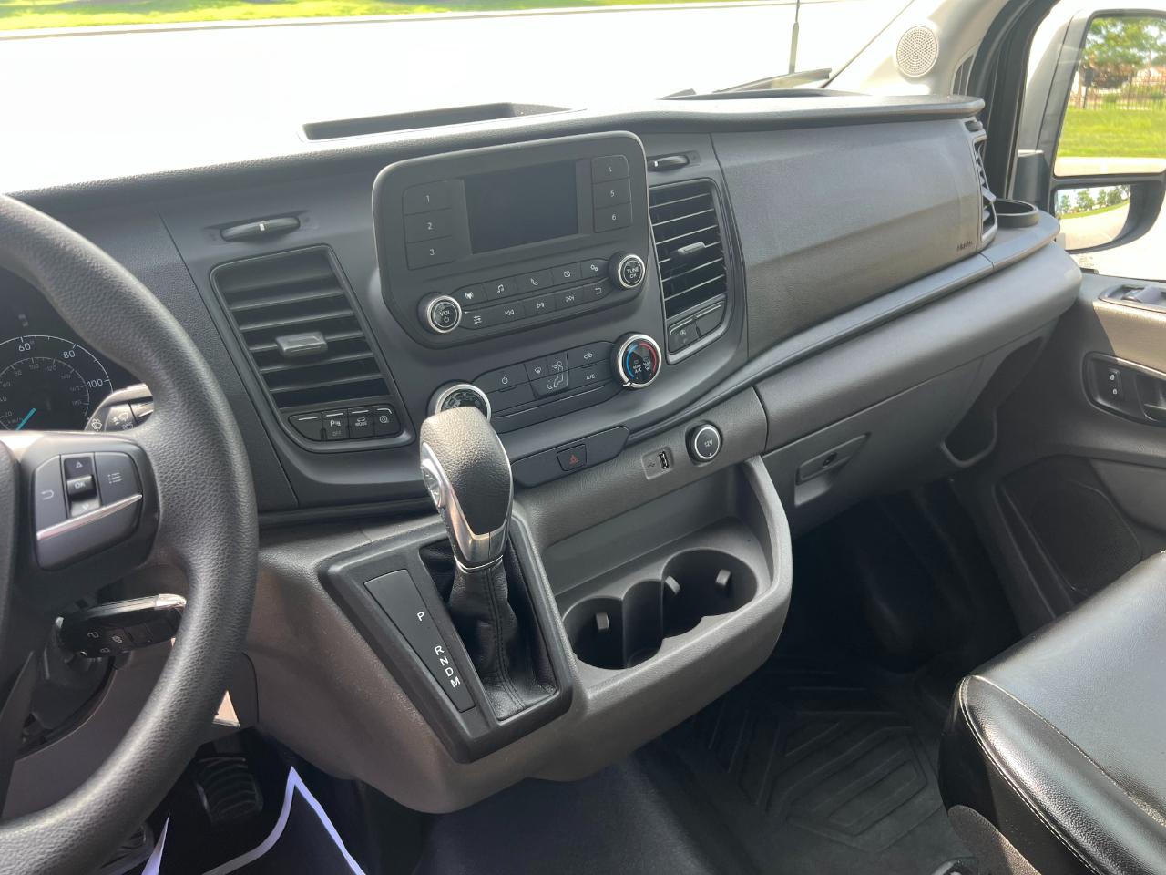 Ford Transit 250 Van High Roof w/Sliding Pass. 148-in. WB EL 2020