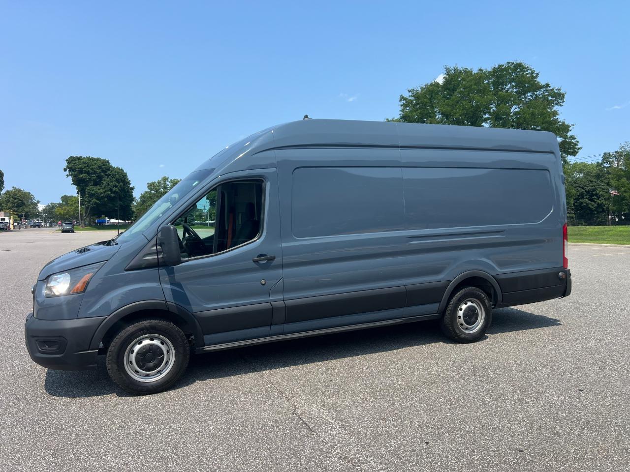 Ford Transit 250 Van High Roof w/Sliding Pass. 148-in. WB EL 2021