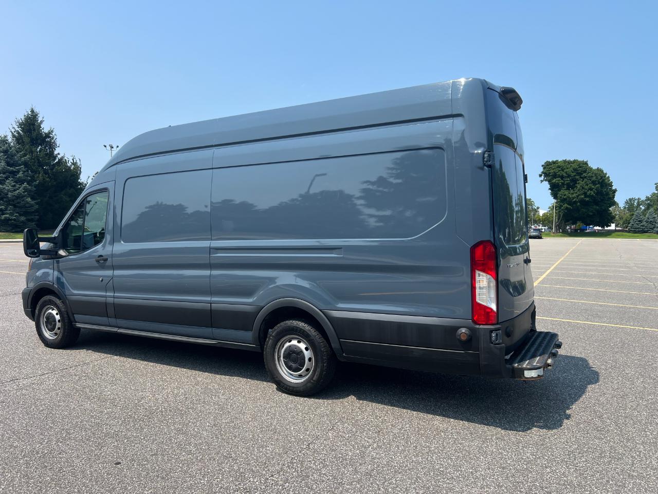 Ford Transit 250 Van High Roof w/Sliding Pass. 148-in. WB EL 2021