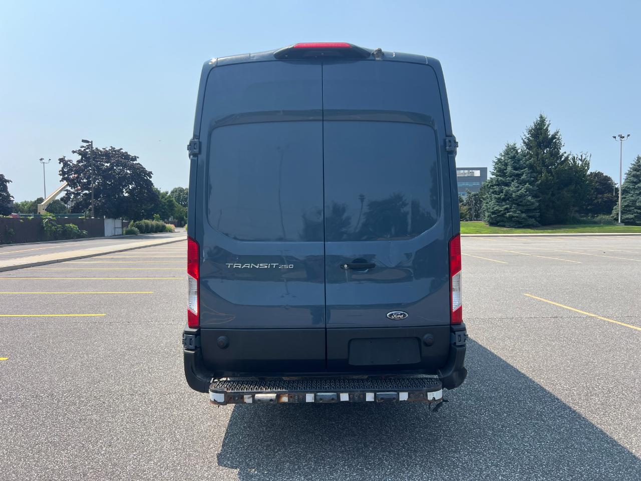 Ford Transit 250 Van High Roof w/Sliding Pass. 148-in. WB EL 2021
