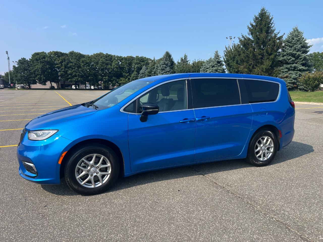 Chrysler Pacifica Select 2026