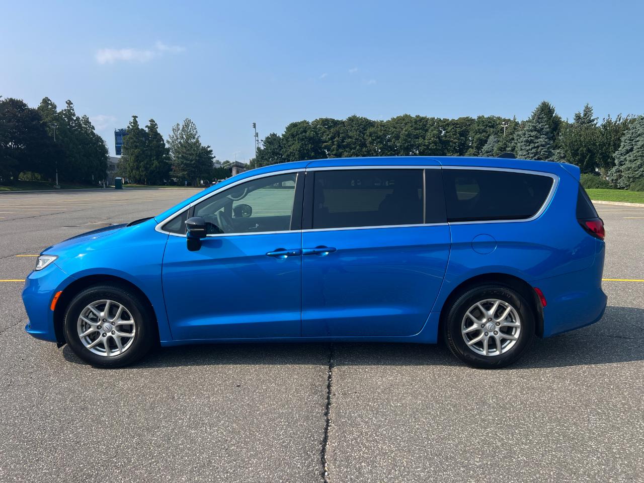 Chrysler Pacifica Select 2026
