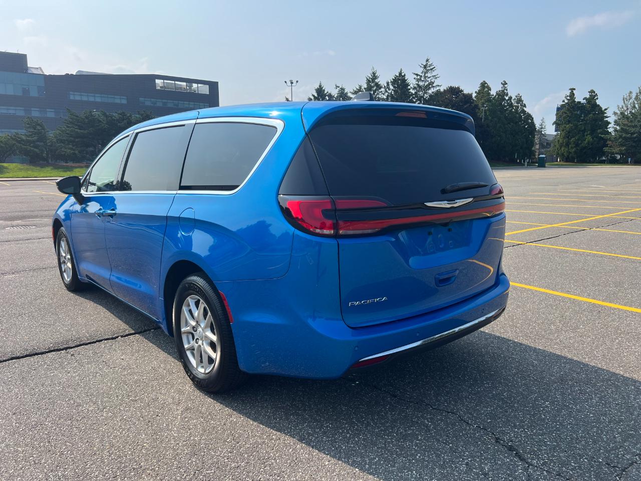 Chrysler Pacifica Select 2026