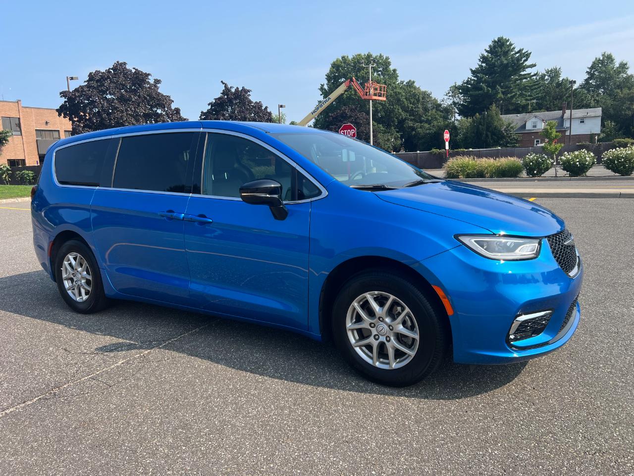 Chrysler Pacifica Select 2026