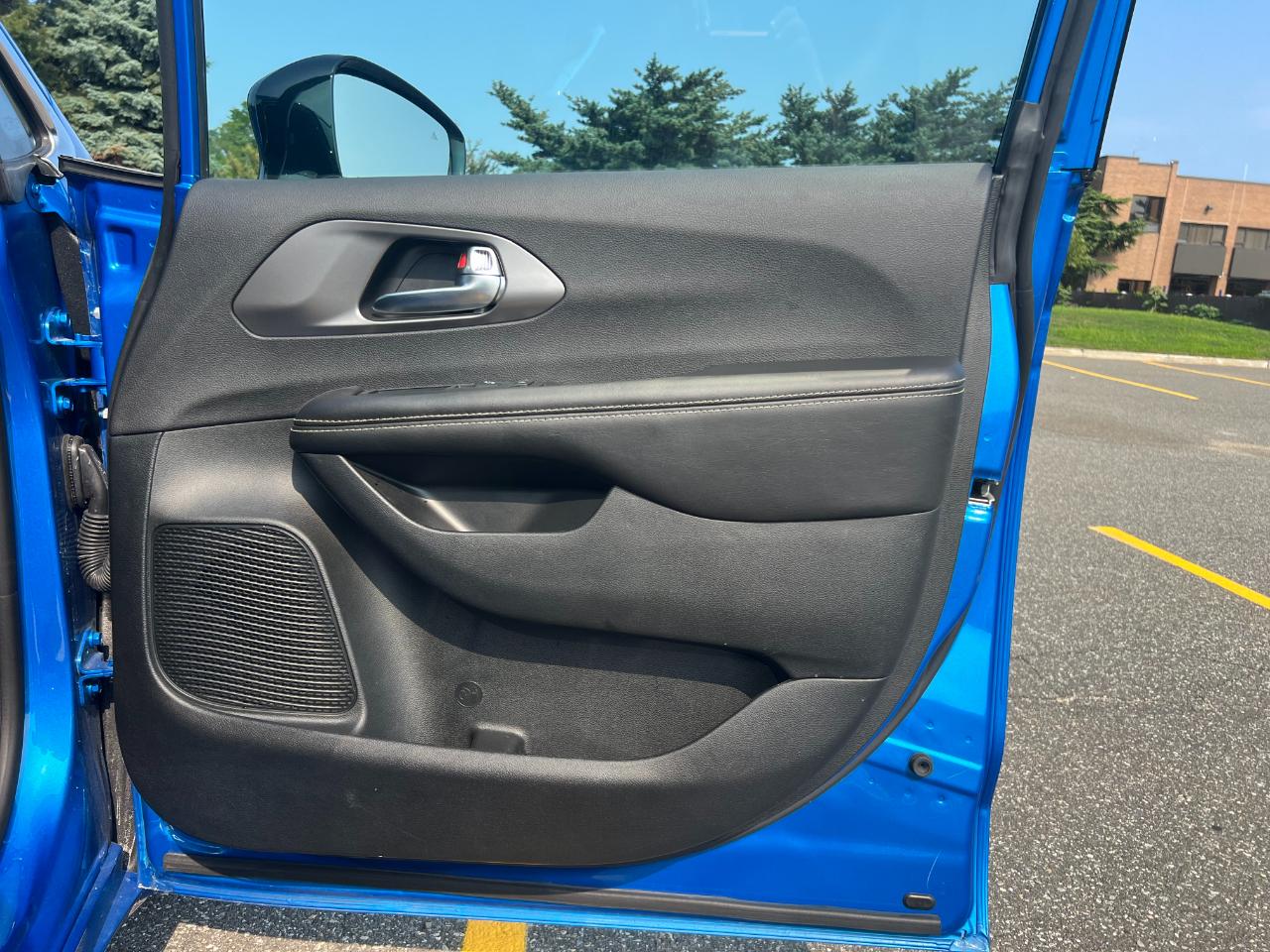 Chrysler Pacifica Select 2026