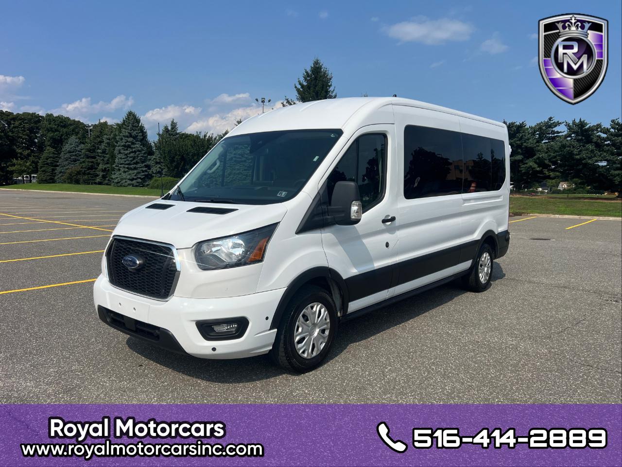 Ford Transit 350 Wagon Med. Roof XL w/Sliding Pass. 148-in. WB 2024