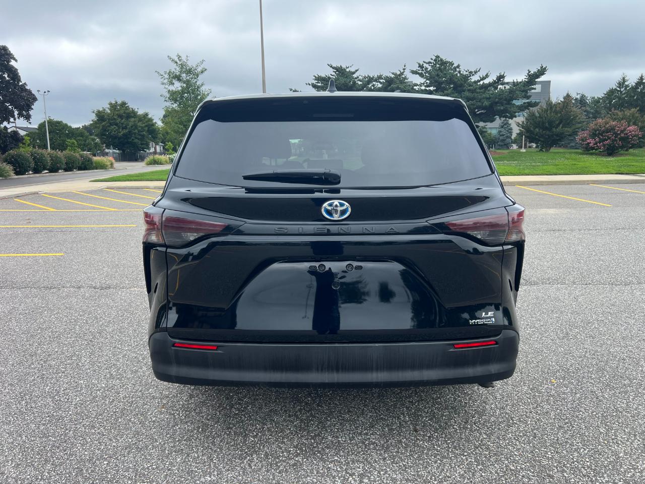Toyota Sienna LE 8-Passenger 2024