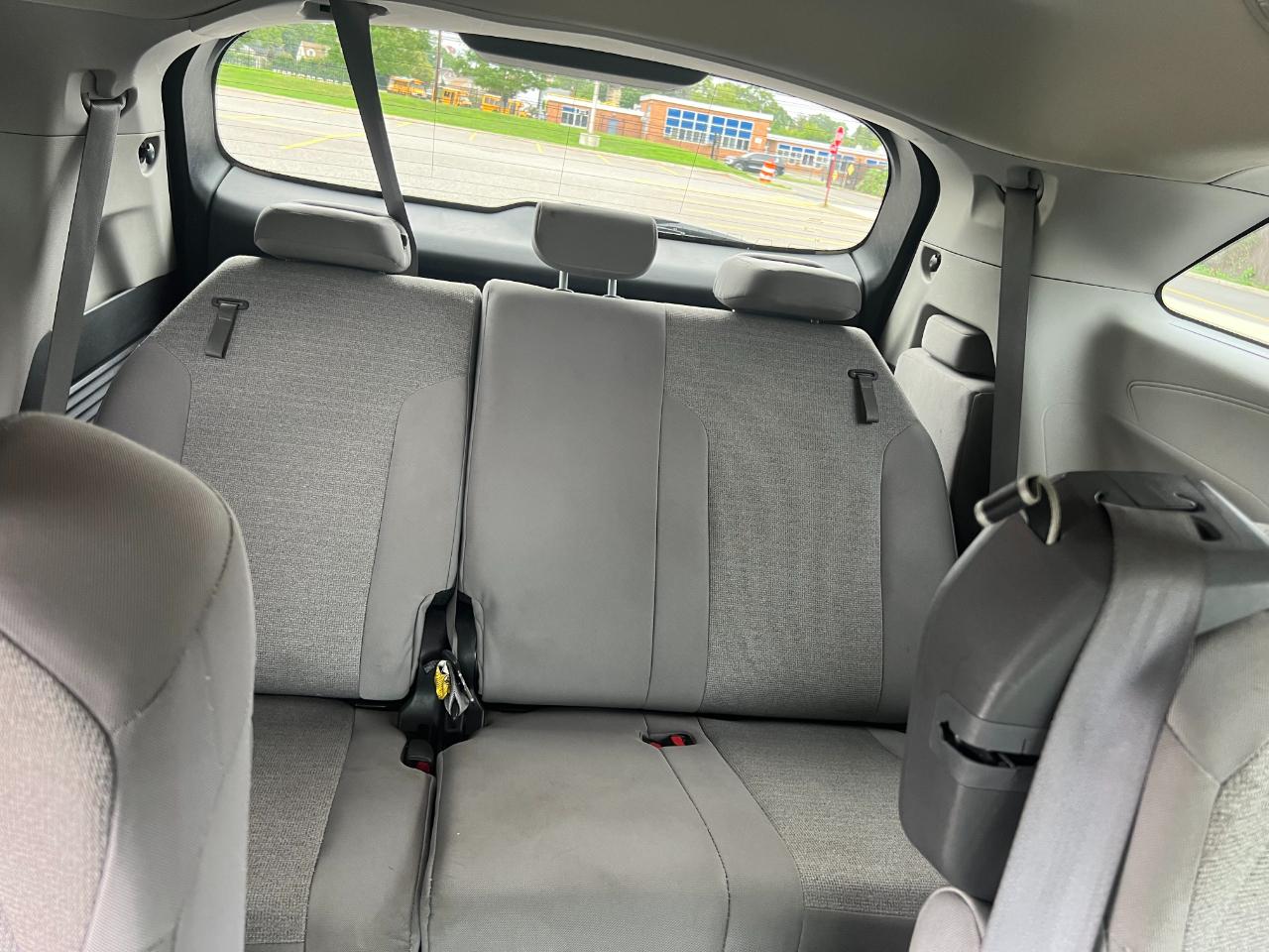 Toyota Sienna LE 8-Passenger 2024