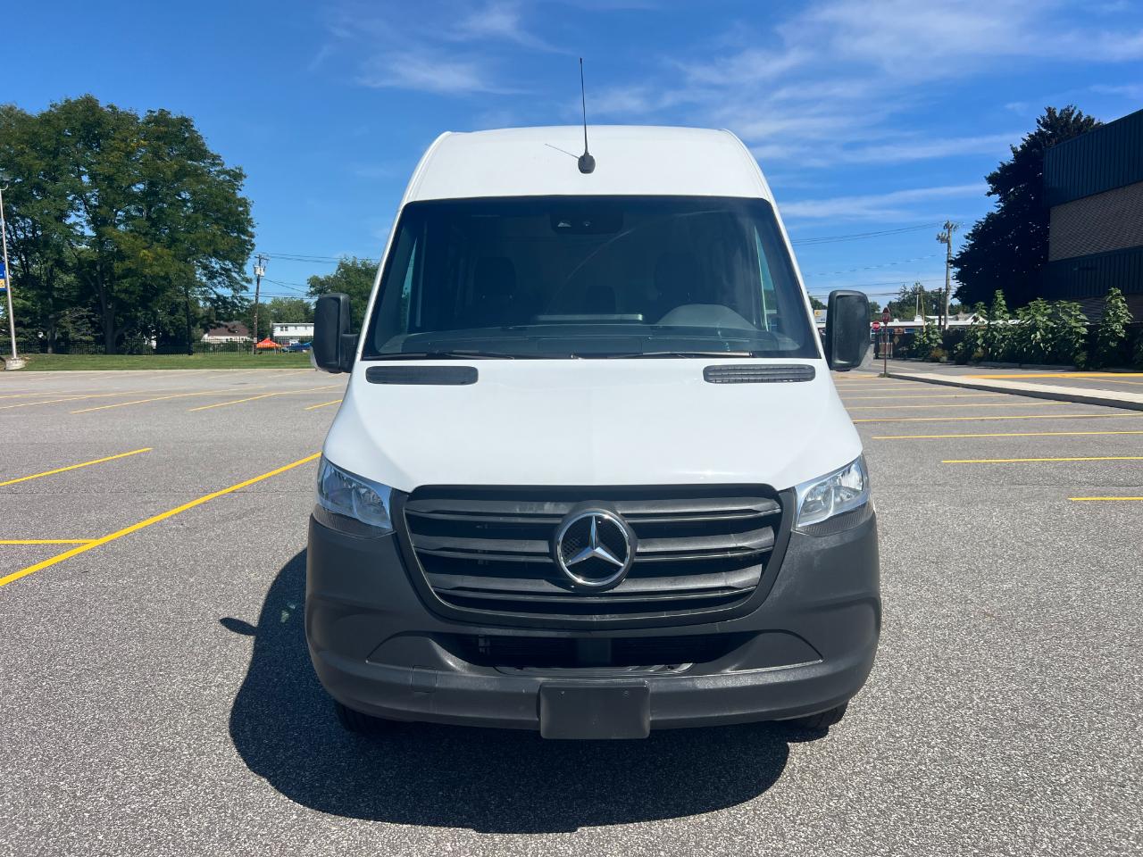 Mercedes-Benz Sprinter 3500 XD 170-in. WB 2023