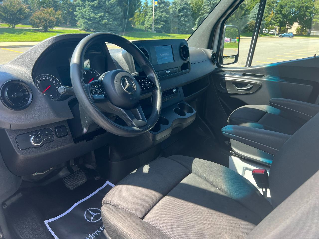 Mercedes-Benz Sprinter 3500 XD 170-in. WB 2023