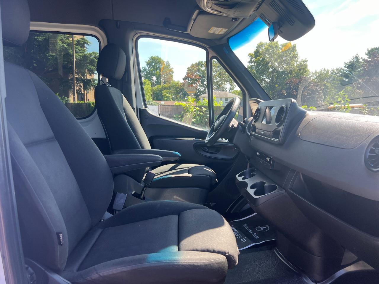 Mercedes-Benz Sprinter 3500 XD 170-in. WB 2023