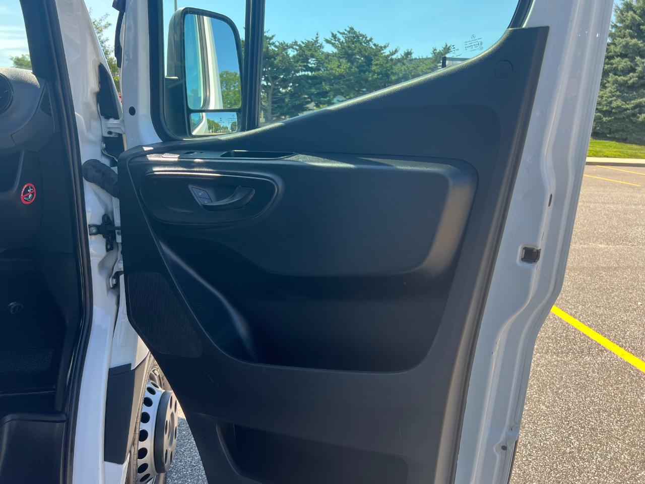 Mercedes-Benz Sprinter 3500 XD 170-in. WB 2023
