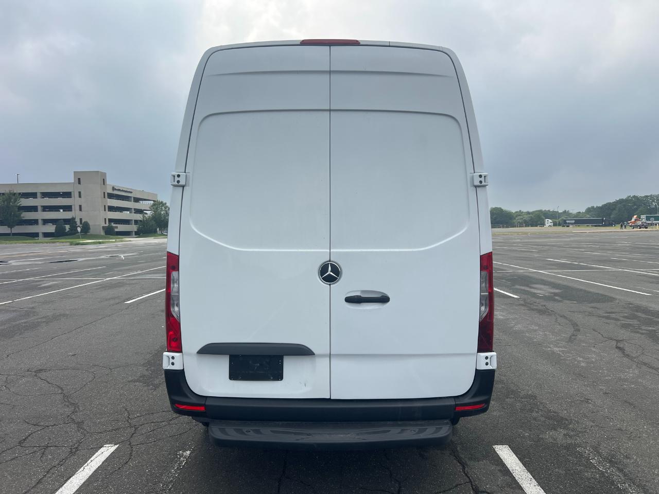 Mercedes-Benz Sprinter 2500 144-in. WB 2022