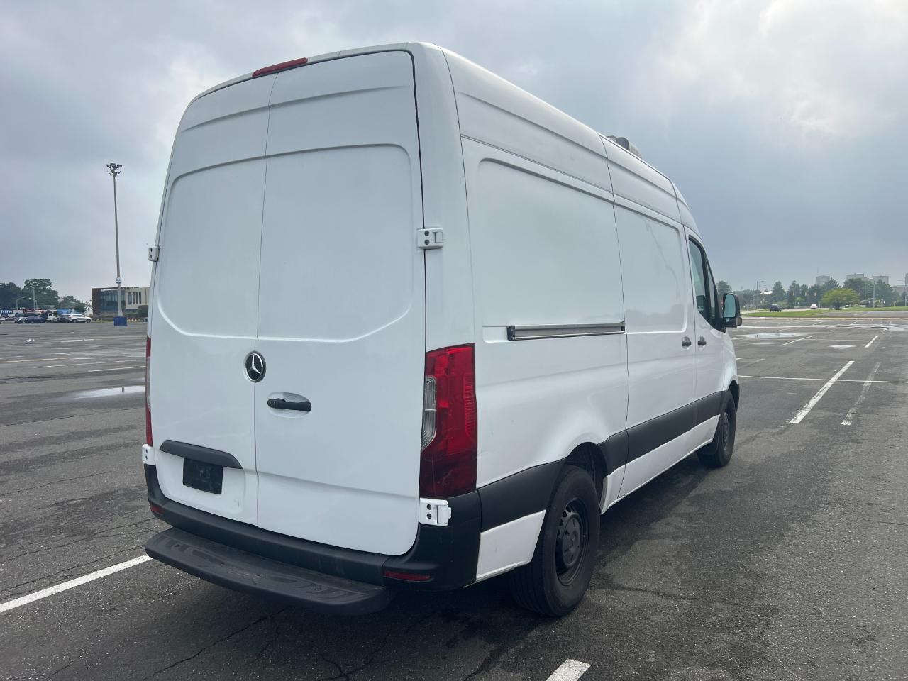 Mercedes-Benz Sprinter 2500 144-in. WB 2022