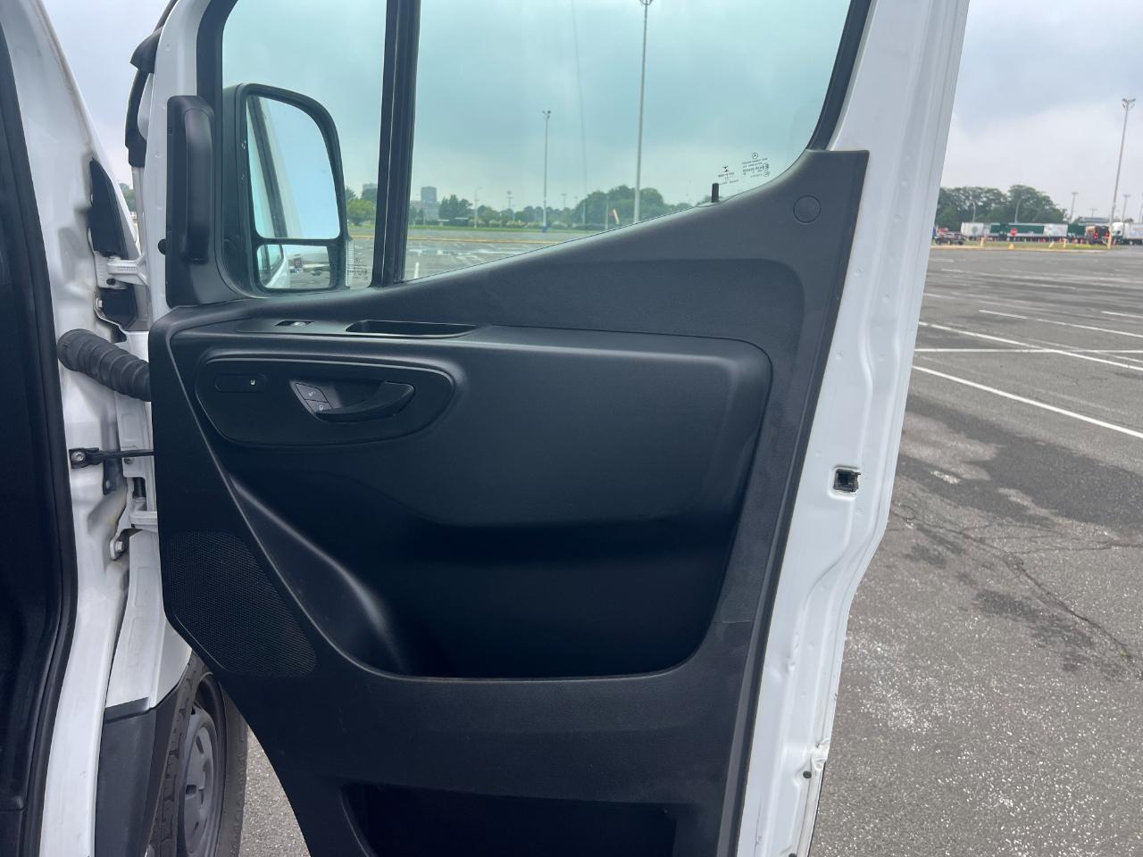 Mercedes-Benz Sprinter 2500 144-in. WB 2022