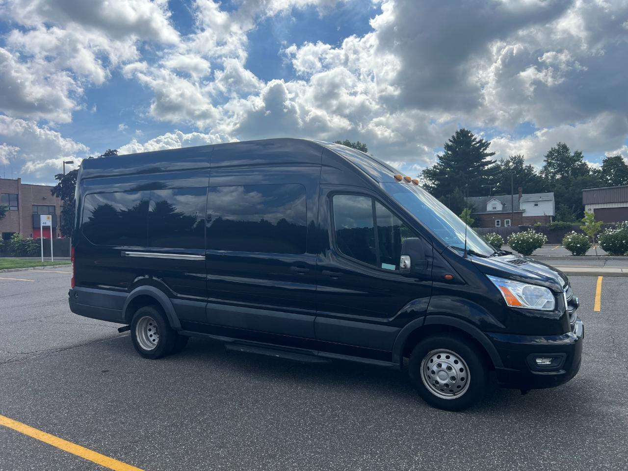 Ford Transit 350 Wagon HD High Roof XLT Sliding Pass. 148 WB EL 2020
