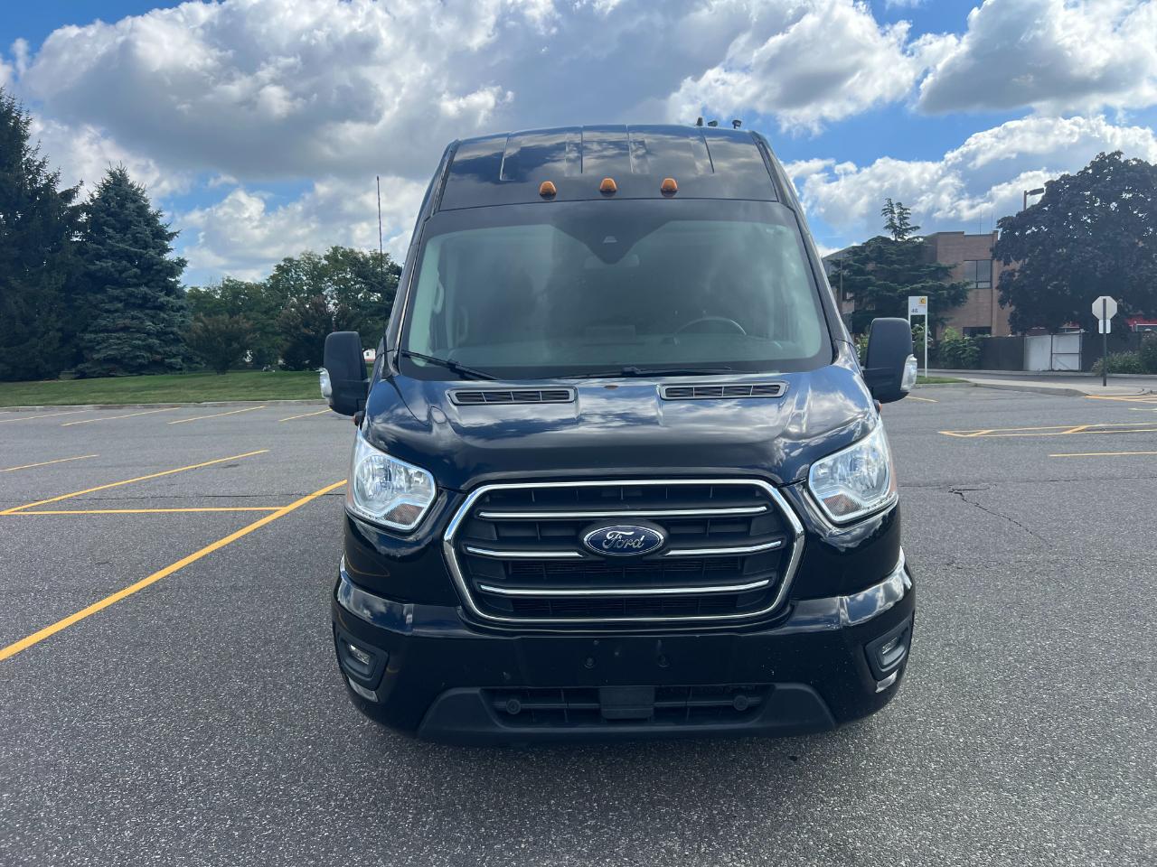 Ford Transit 350 Wagon HD High Roof XLT Sliding Pass. 148 WB EL 2020