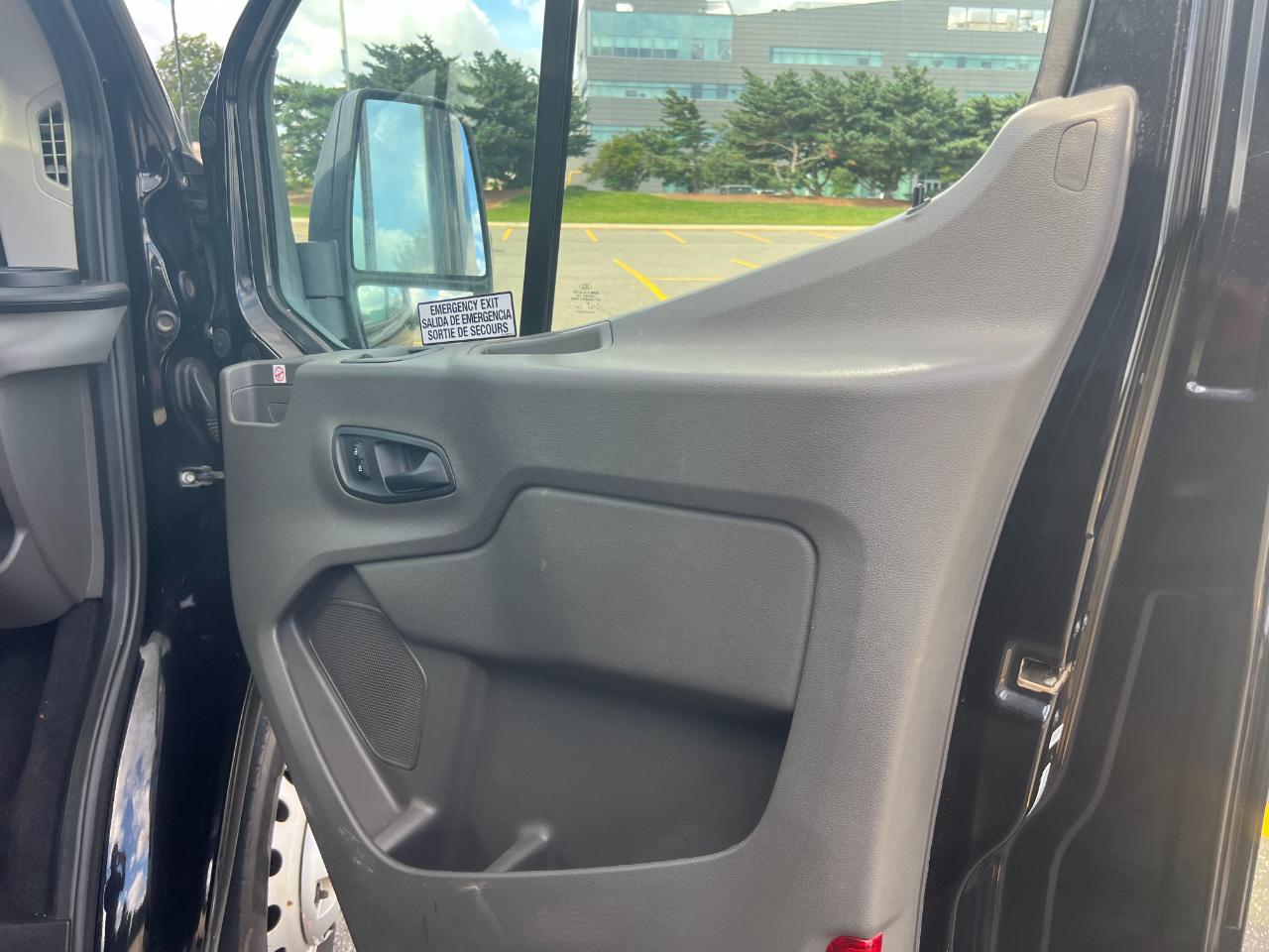 Ford Transit 350 Wagon HD High Roof XLT Sliding Pass. 148 WB EL 2020