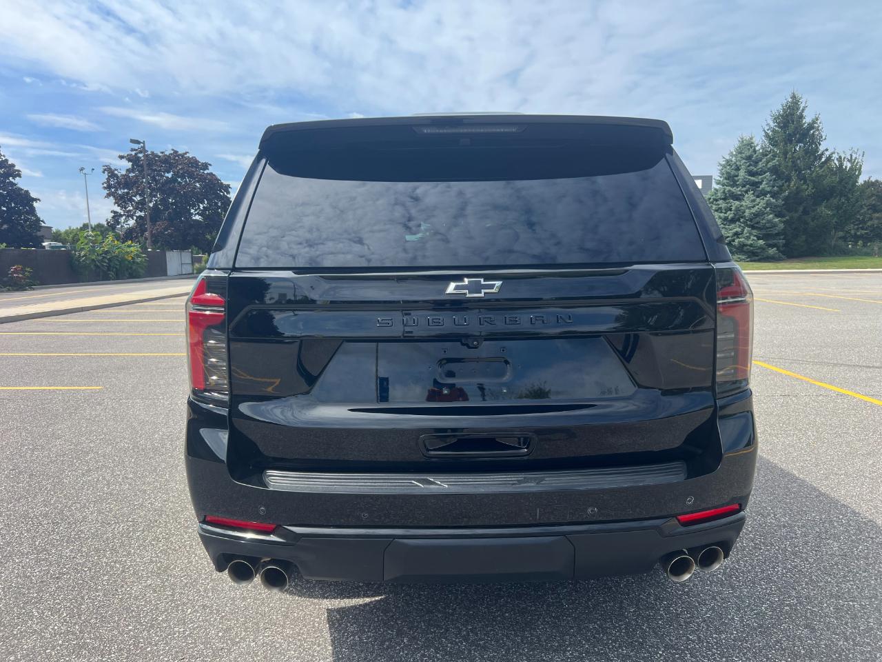 Chevrolet Suburban Z71 2025