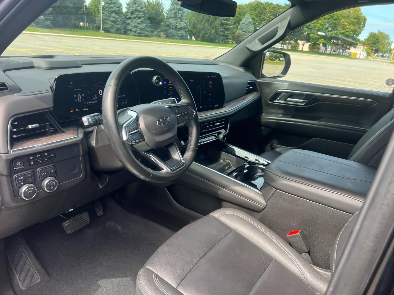 Chevrolet Suburban Z71 2025