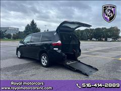 2020 Toyota Sienna 