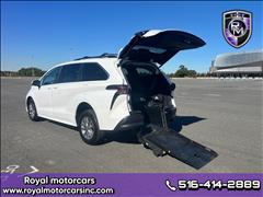 2026 Toyota Sienna 