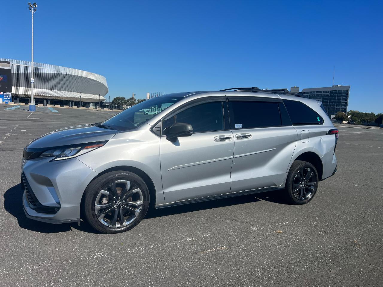 Toyota Sienna XSE 7-Passenger 2025