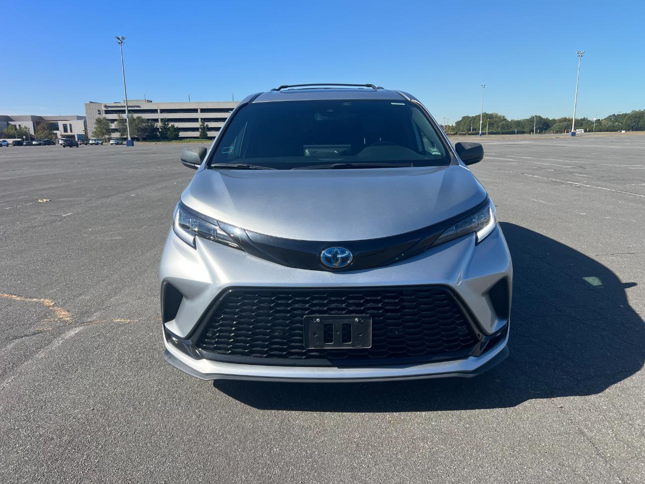 Toyota Sienna XSE 7-Passenger 2025