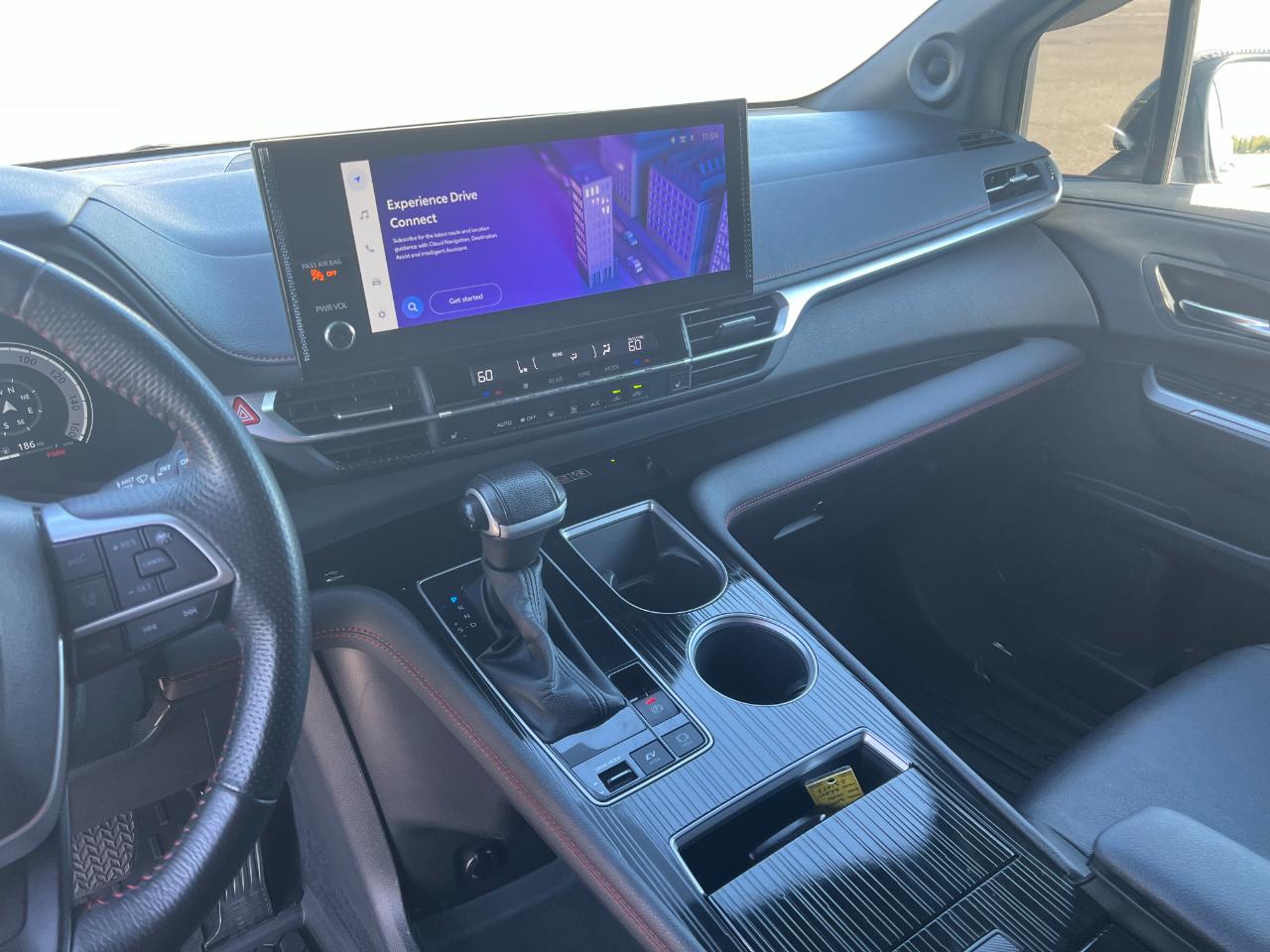 Toyota Sienna XSE 7-Passenger 2025