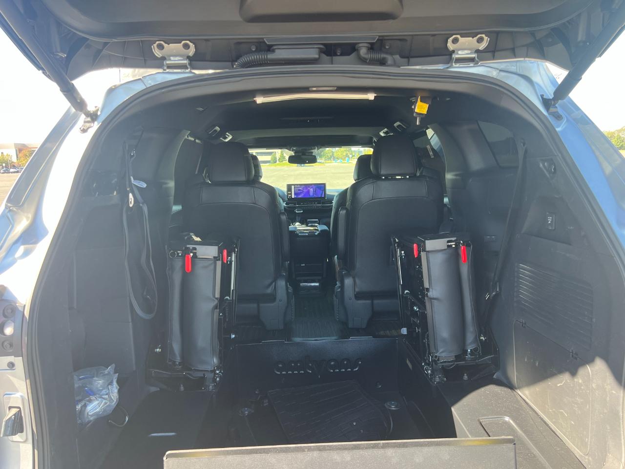 Toyota Sienna XSE 7-Passenger 2025