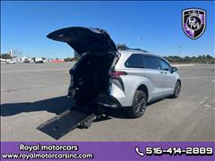 2025 Toyota Sienna 