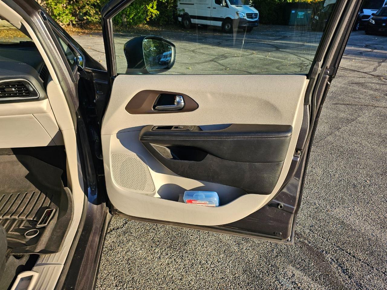 Chrysler Voyager LX 2021
