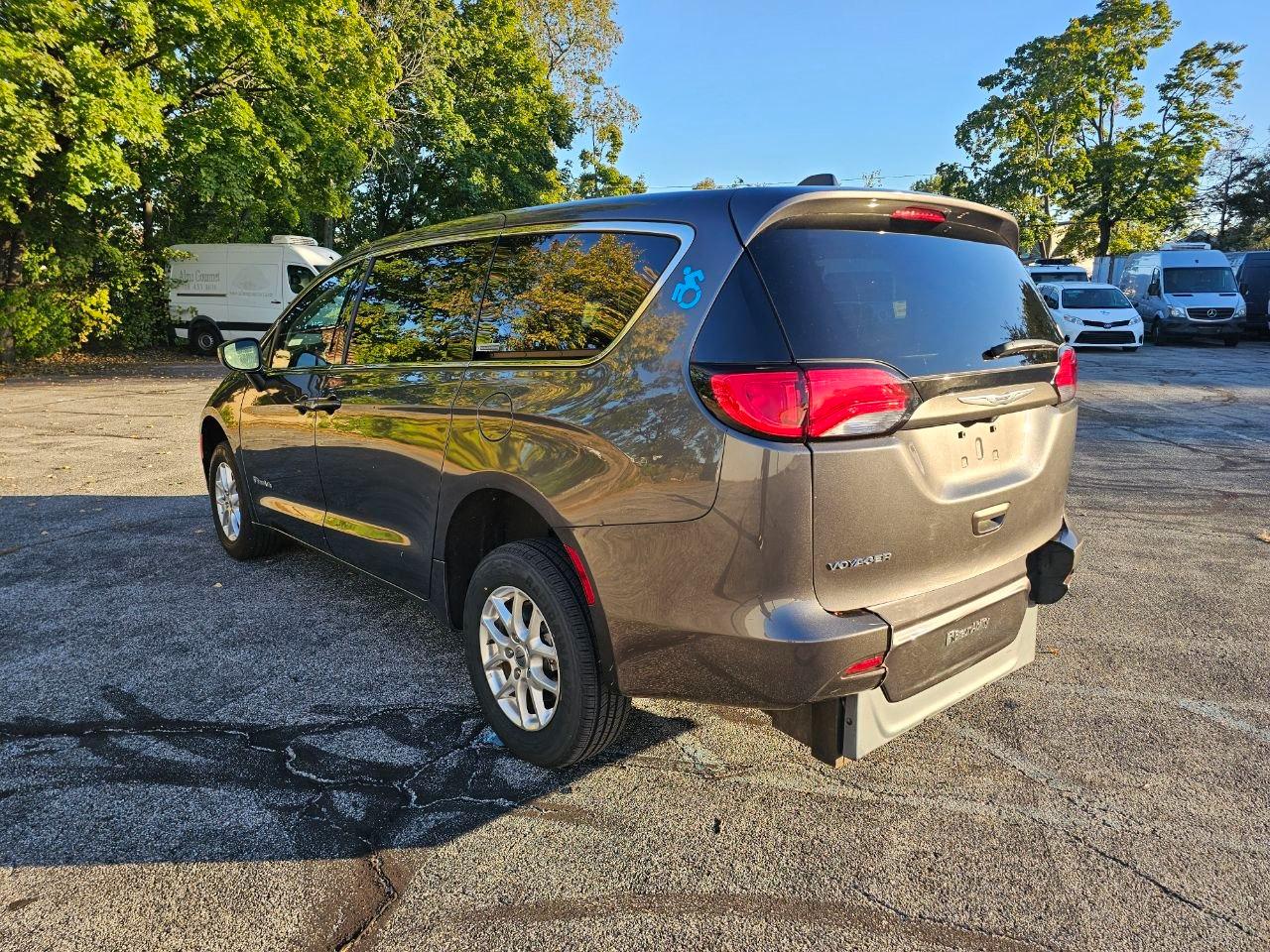 Chrysler Voyager LX 2021