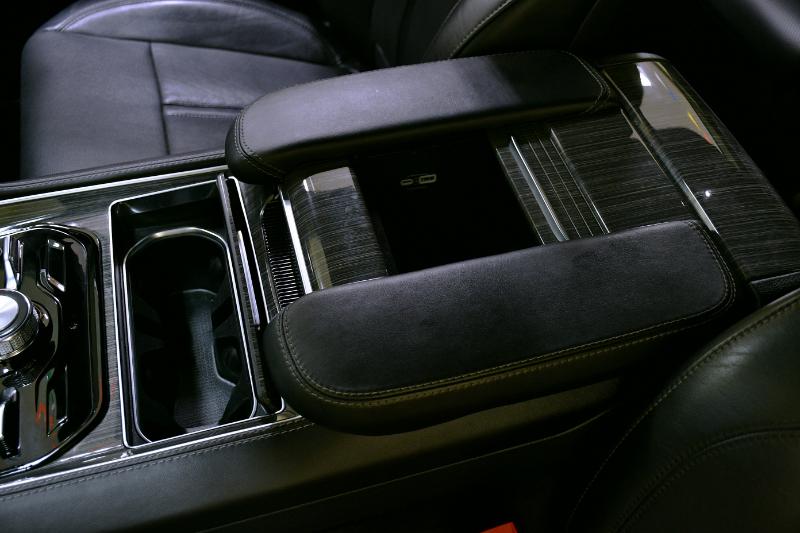 Jeep Wagoneer Series III 4WD 2022 Jeep Wagoneer Series III 4WD 2022
