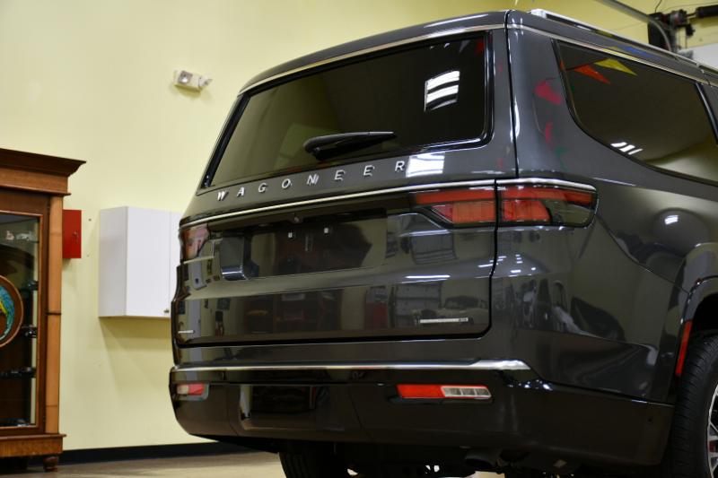 Jeep Wagoneer Series III 4WD 2022 Jeep Wagoneer Series III 4WD 2022