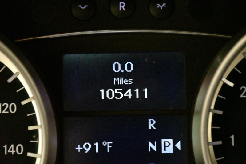 Mercedes-Benz GL-Class GL450 4MATIC 2012 Mercedes-Benz GL-Class GL450 4MATIC 2012