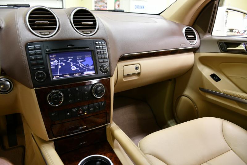 Mercedes-Benz GL-Class GL450 4MATIC 2012 Mercedes-Benz GL-Class GL450 4MATIC 2012