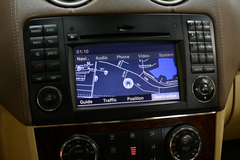 Mercedes-Benz GL-Class GL450 4MATIC 2012 Mercedes-Benz GL-Class GL450 4MATIC 2012