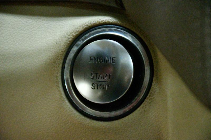 Mercedes-Benz GL-Class GL450 4MATIC 2012 Mercedes-Benz GL-Class GL450 4MATIC 2012