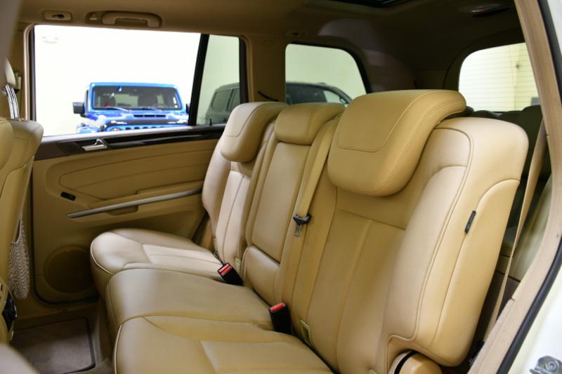 Mercedes-Benz GL-Class GL450 4MATIC 2012 Mercedes-Benz GL-Class GL450 4MATIC 2012