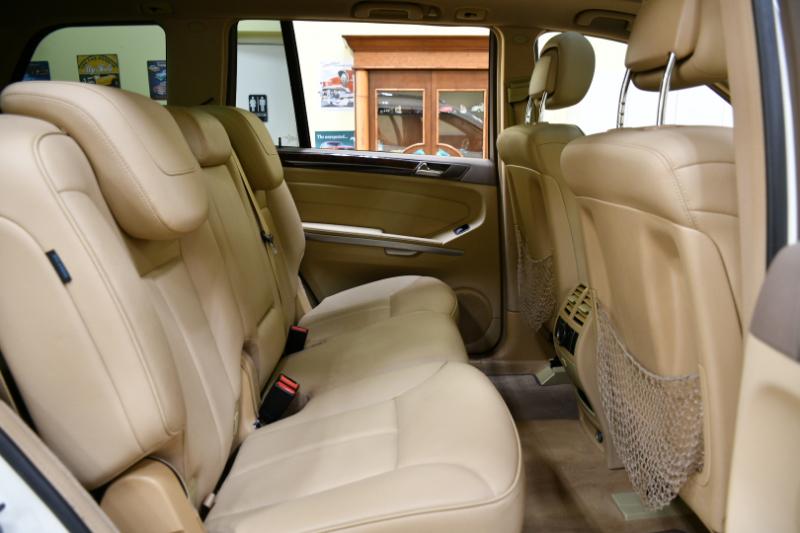 Mercedes-Benz GL-Class GL450 4MATIC 2012 Mercedes-Benz GL-Class GL450 4MATIC 2012