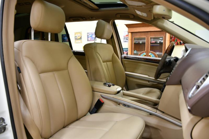 Mercedes-Benz GL-Class GL450 4MATIC 2012 Mercedes-Benz GL-Class GL450 4MATIC 2012