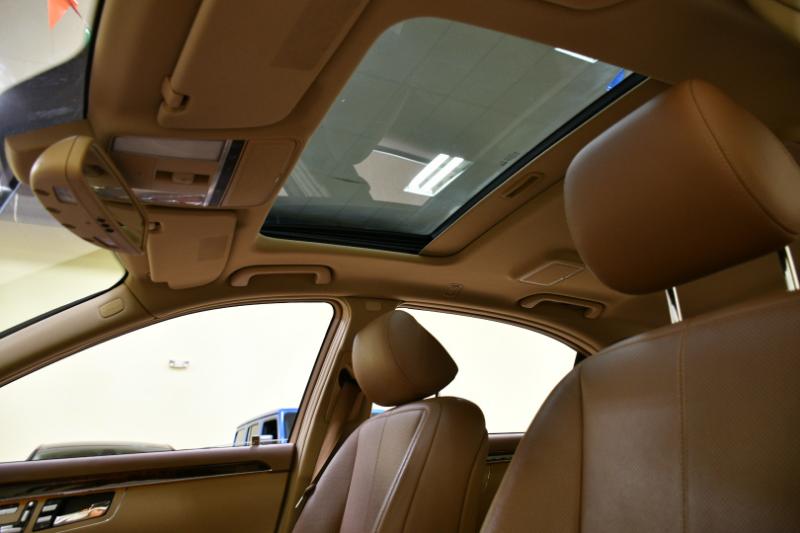 Mercedes-Benz S-Class S550 2007
