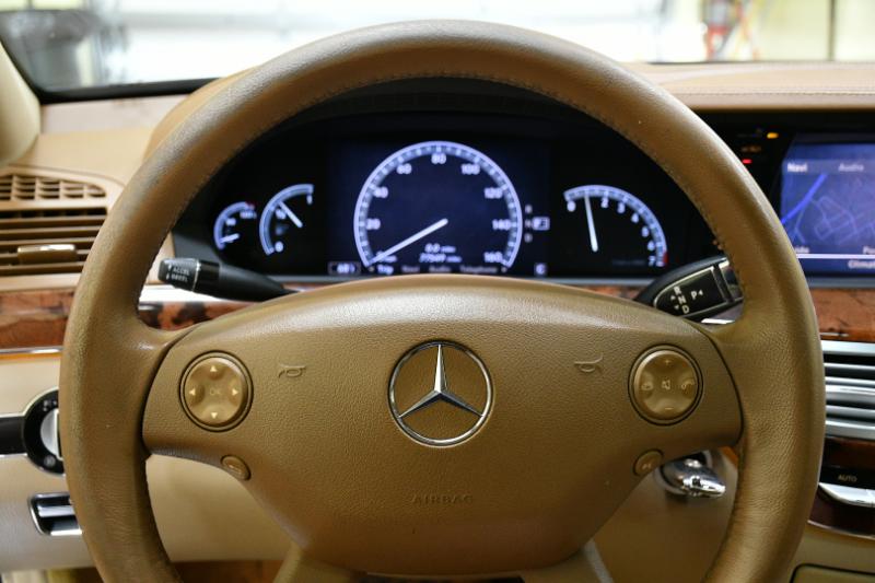 Mercedes-Benz S-Class S550 2007