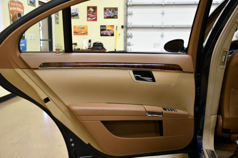 Mercedes-Benz S-Class S550 2007